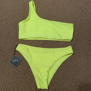 One shoulder bikini